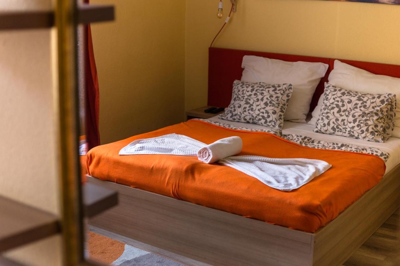 Goodmo House Hostel Βουδαπέστη Εξωτερικό φωτογραφία